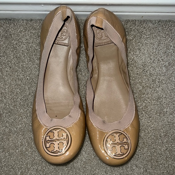 Tory Burch Caroline 2 Patent Leather Flats - Picture 1 of 8